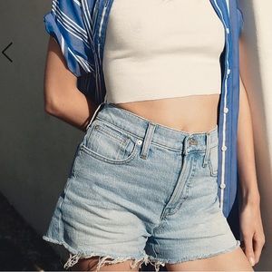 Madewell Relaxed Denim Shorts in Madera Wash: Side-Slit Edition